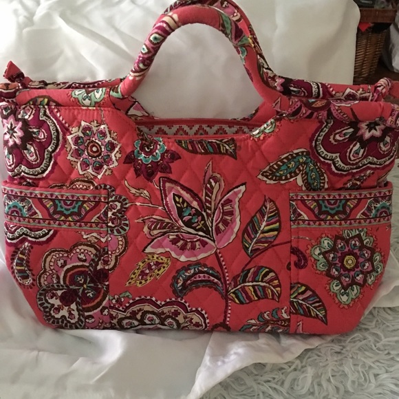 Vera Bradley Handbags - NWOT Retired pattern Call me Coral Tote Bag Vera Bradley Handbags - NWOT Retired pattern Call me Coral Tote Bag